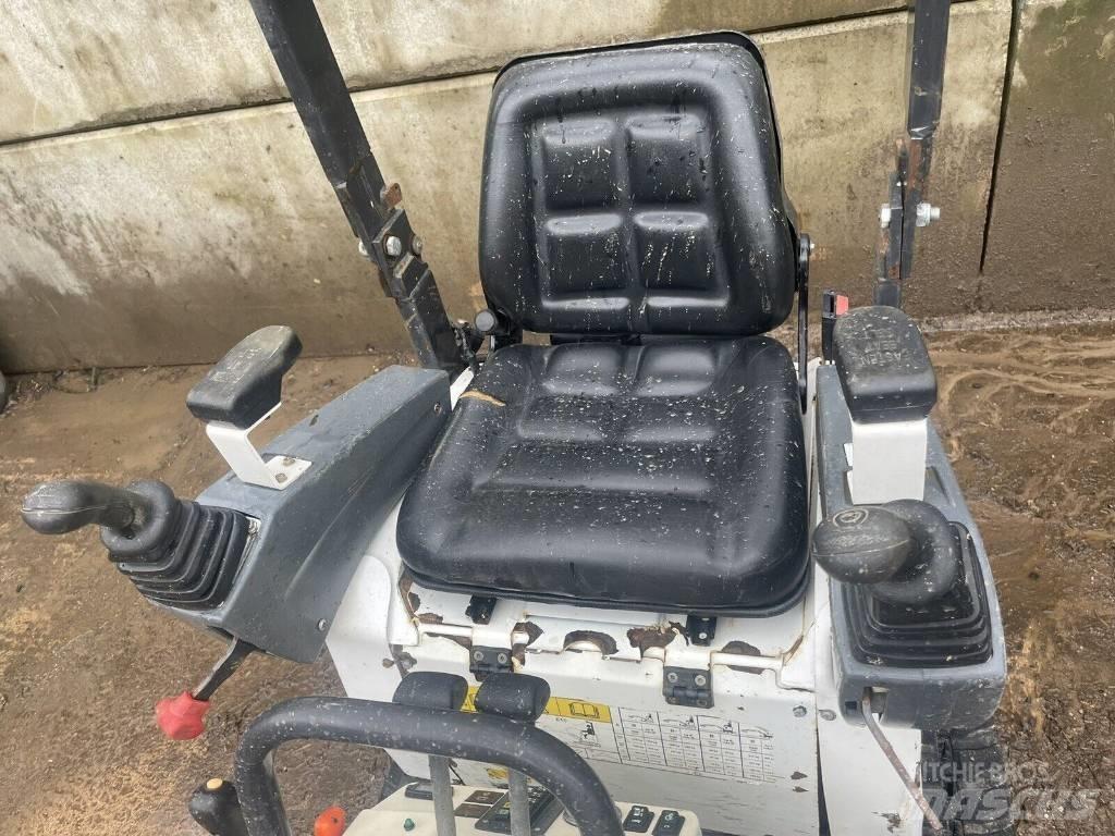 Bobcat E 10z 小型挖掘机