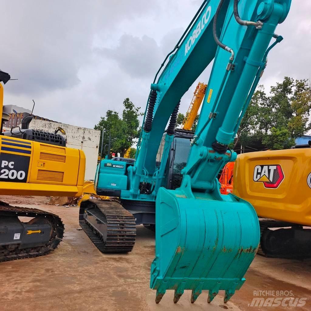 Kobelco SK 200 履带挖掘机
