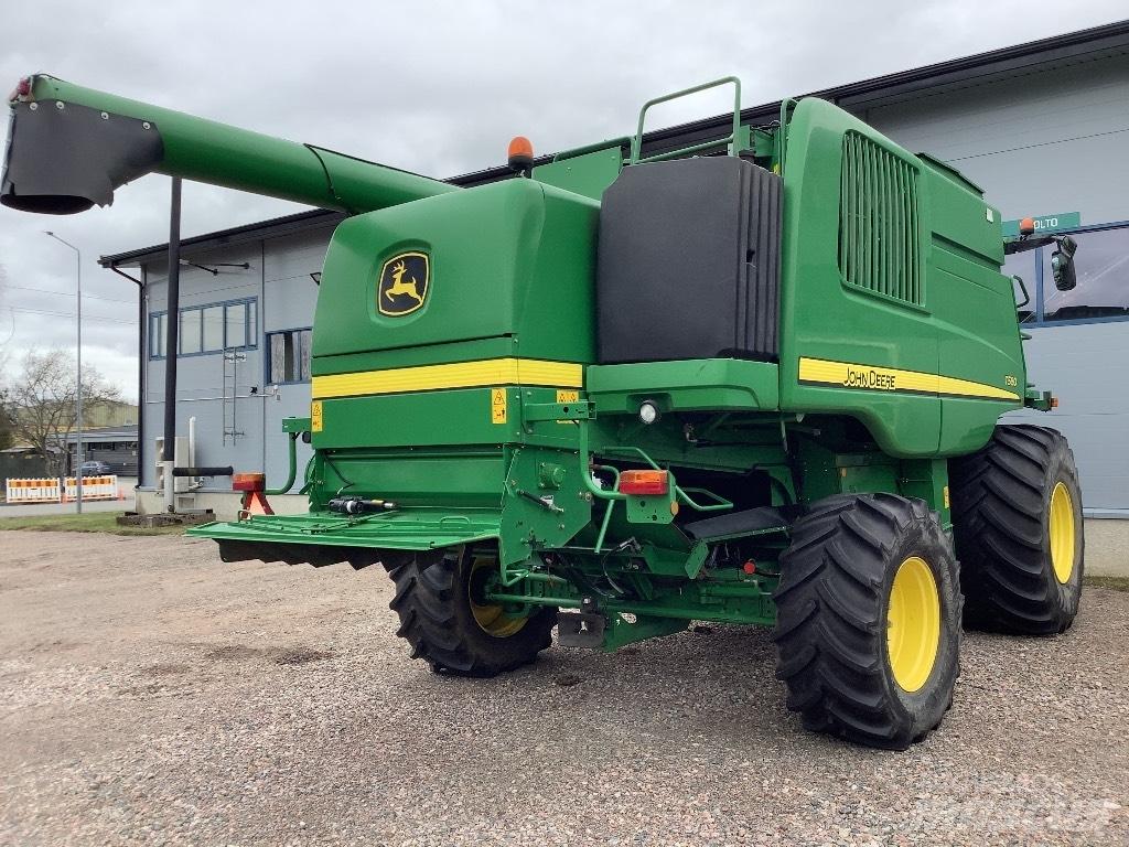 John Deere T560 联合收割机