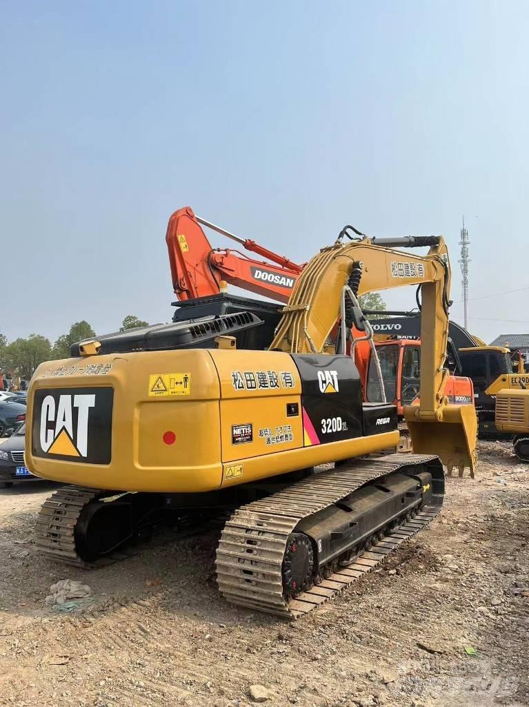 CAT 320 D 履带挖掘机
