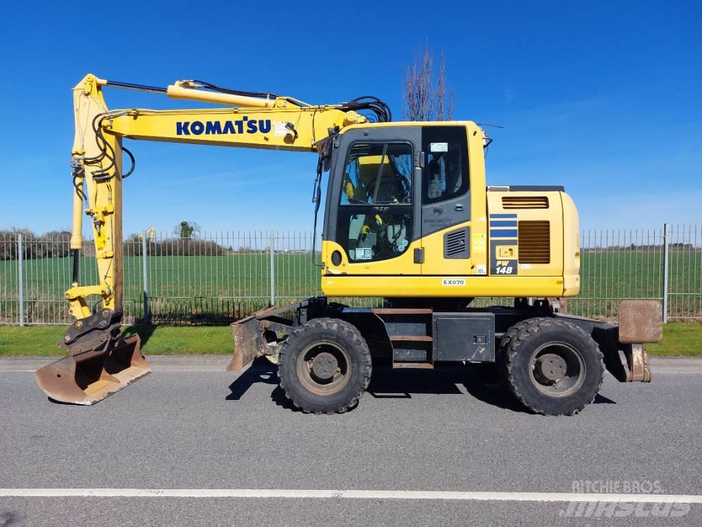 Komatsu PW148-10 轮式挖掘机