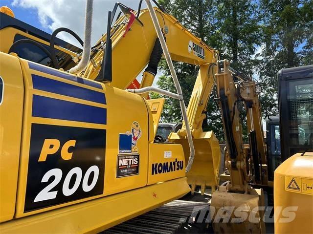 Komatsu PC 200-8 履带挖掘机