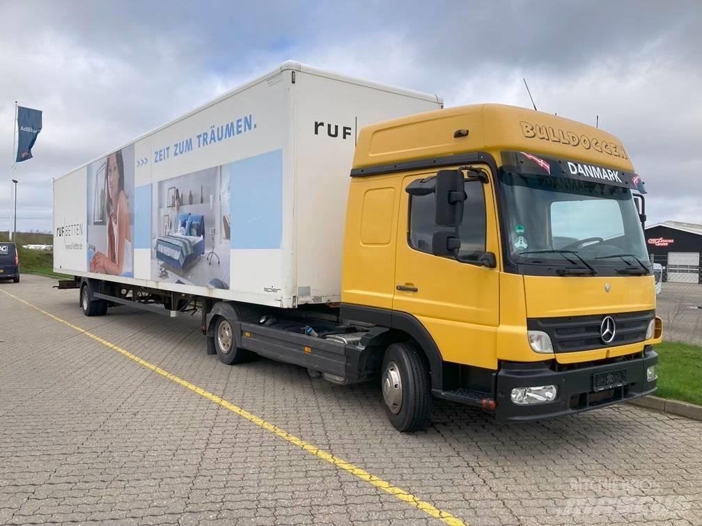 Mercedes-Benz 822 牵引车