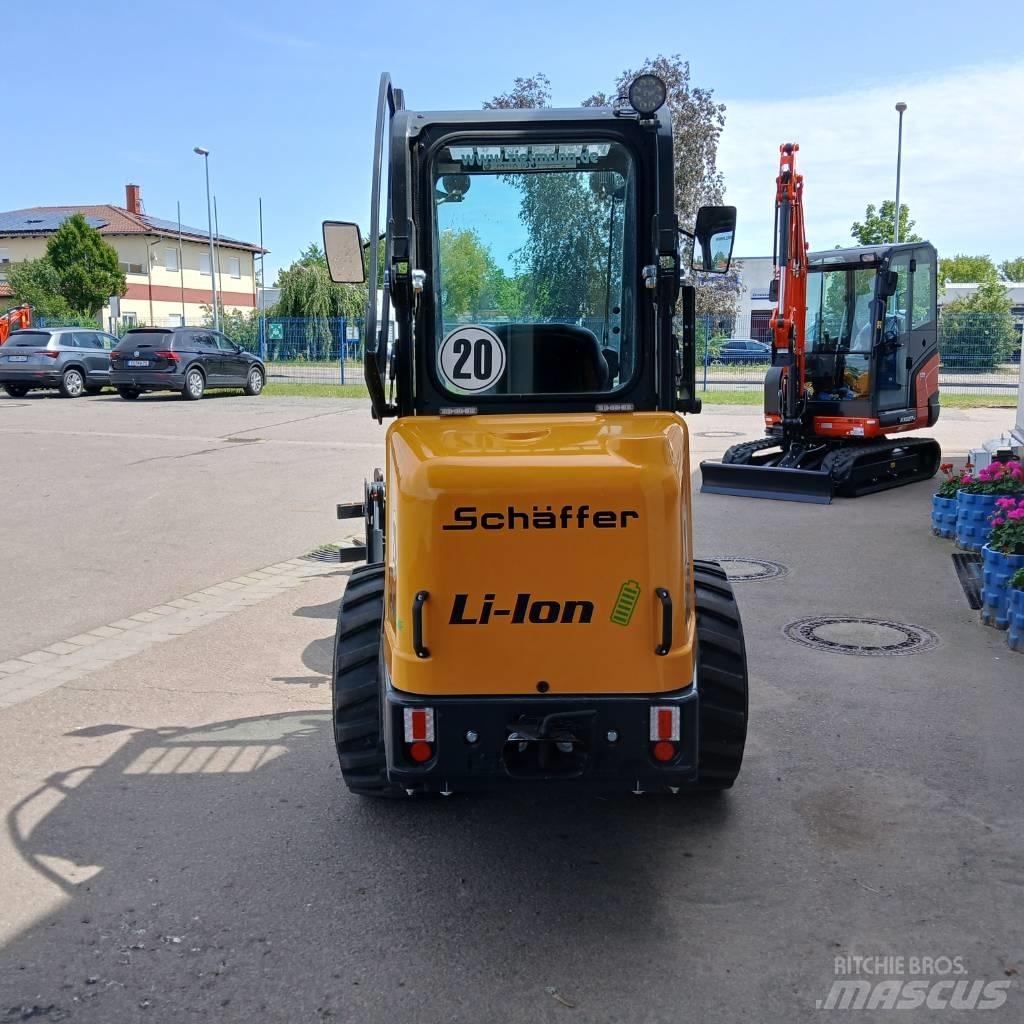 Schäffer Lader 24e 滑移装载机