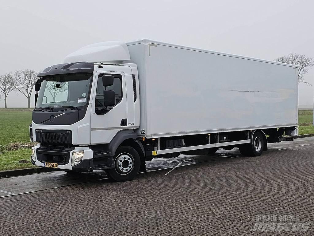 Volvo FL 250.14 厢式货车