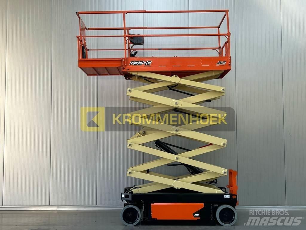 JLG R 3246 剪叉式升降机