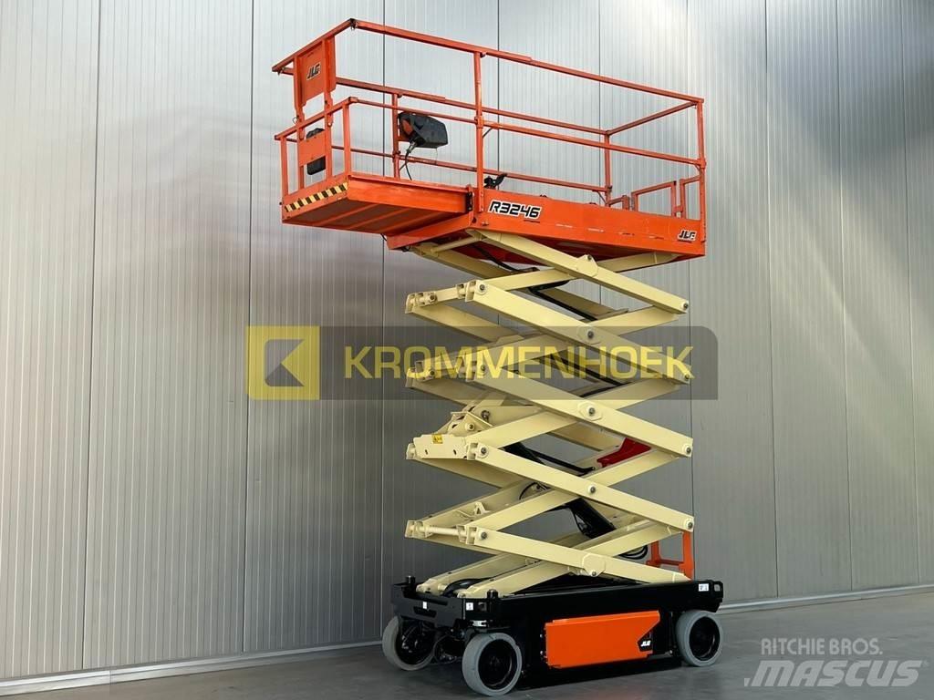 JLG R 3246 剪叉式升降机