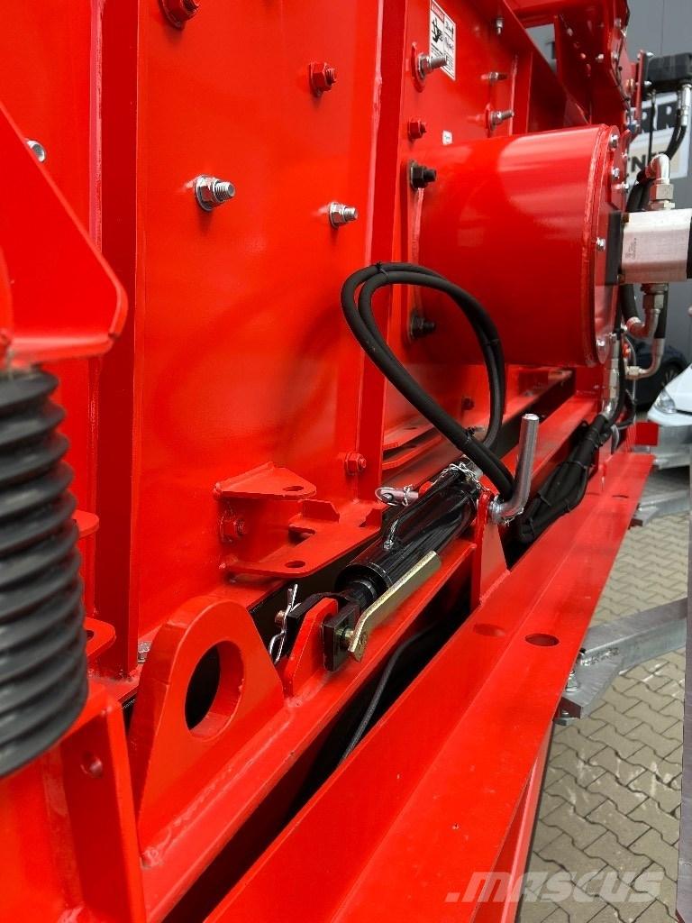 Finlay 683 移动式筛分机