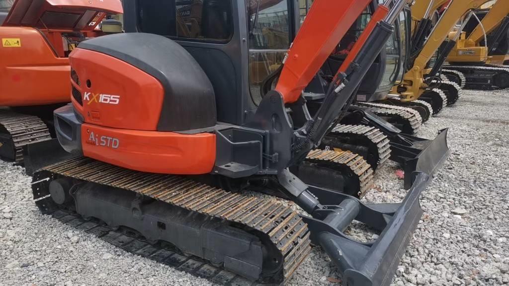 Kubota KX165 履带挖掘机
