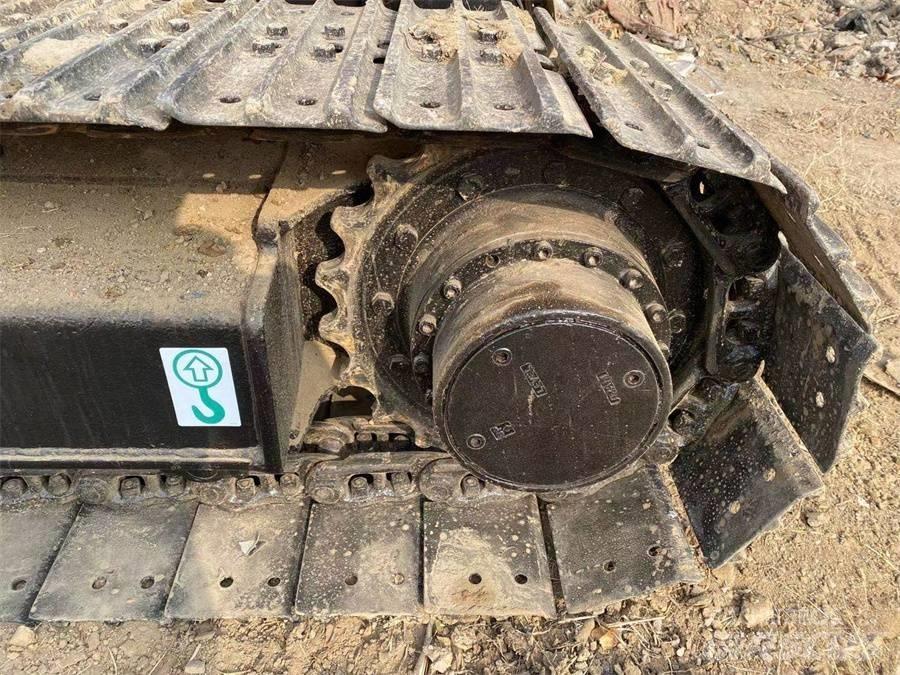 Hitachi EX75 履带挖掘机