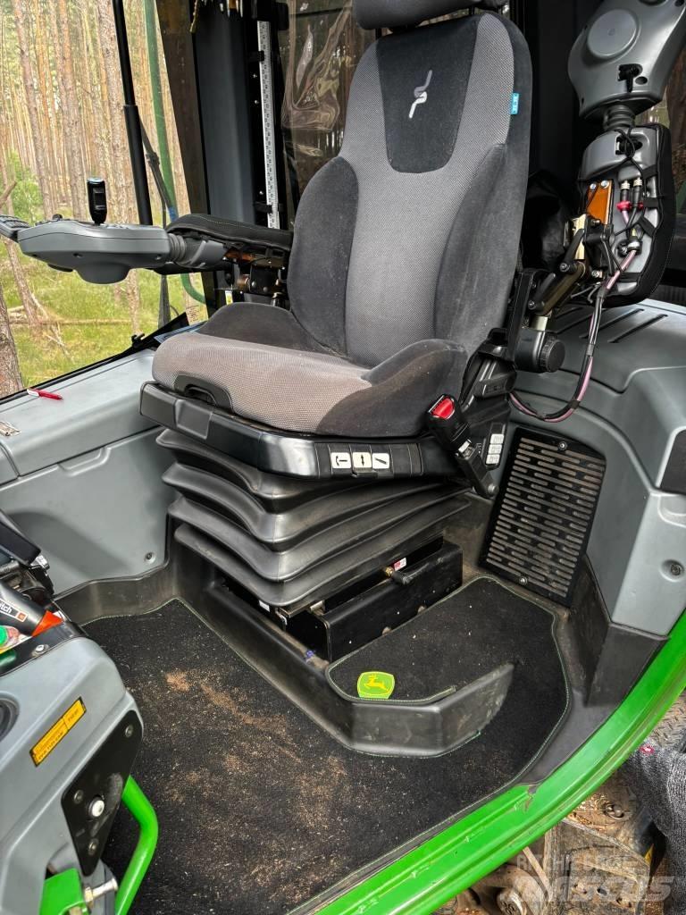 John Deere 1170 E 收割机