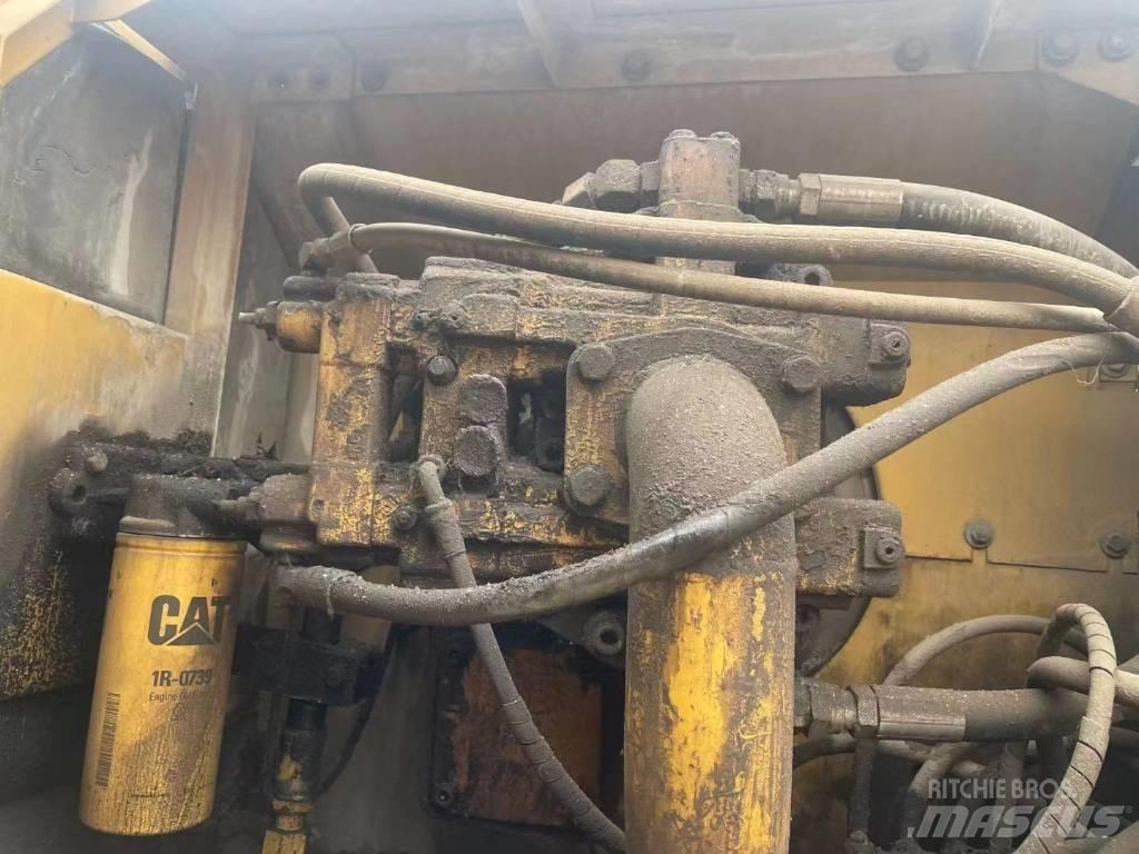 CAT 330 B L 履带挖掘机