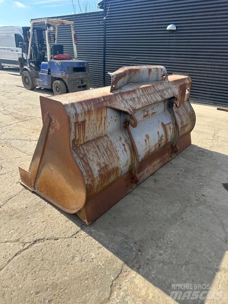 Volvo 2500mm 挖斗