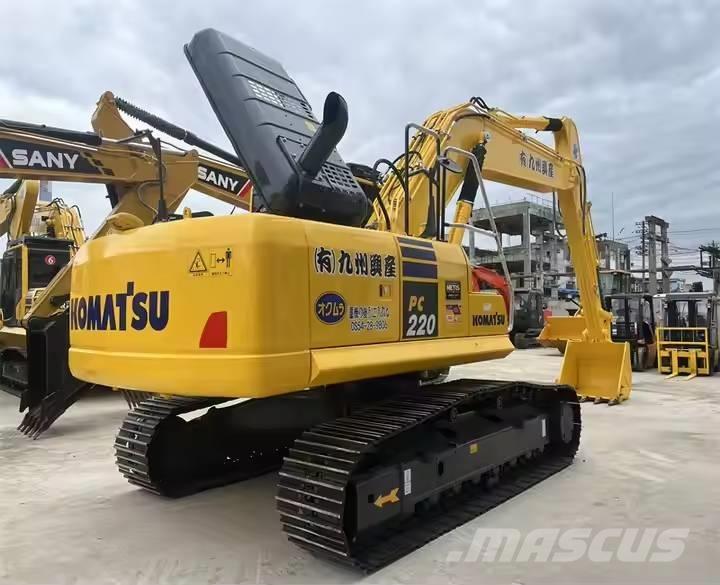 Komatsu PC220-8 履带挖掘机