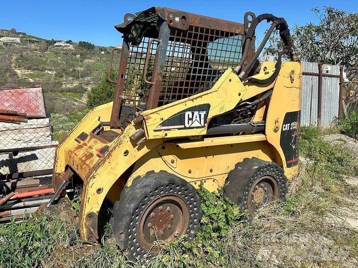 CAT 248 小型装载机