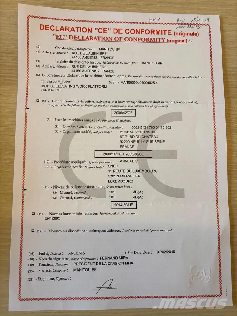 Manitou 200 ATJ 曲臂高空工作平台