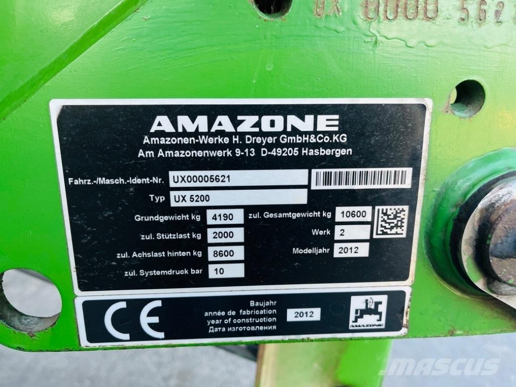 Amazone UX 5200 牵引式喷雾机