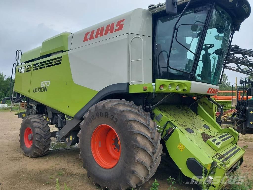 CLAAS Lexion 670 联合收割机