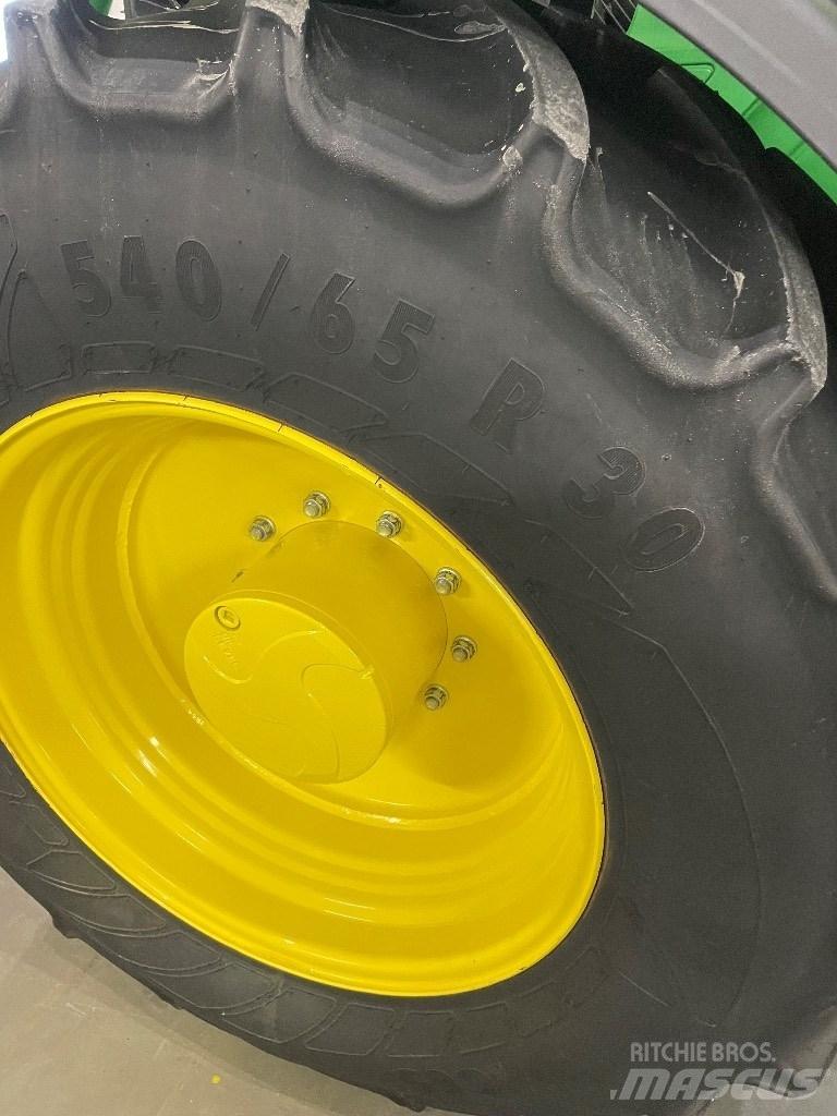 John Deere 6155R 拖拉机/农用车
