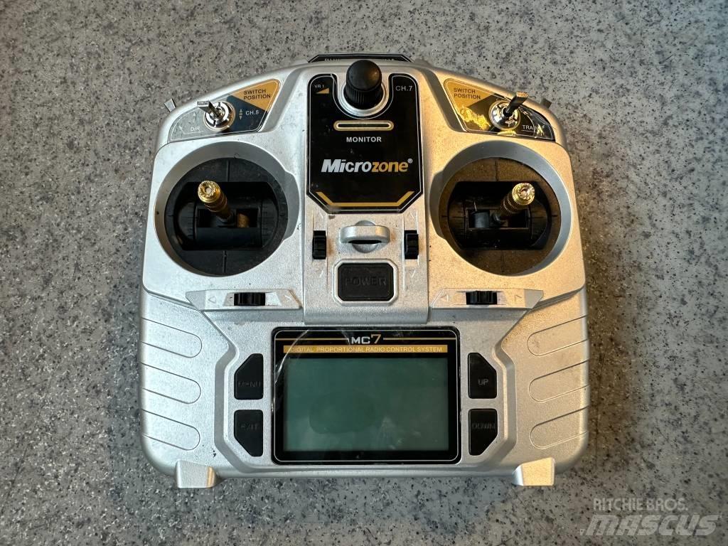 Raptor VT900 机器人割草机