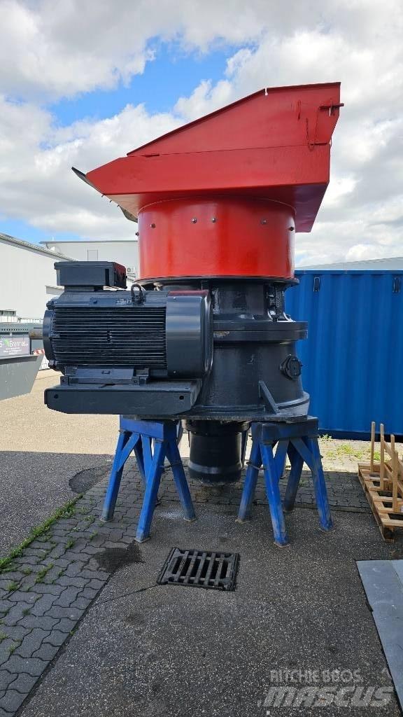Sandvik CH 440 振动筛