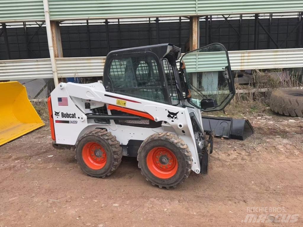 Bobcat S 550 滑移装载机