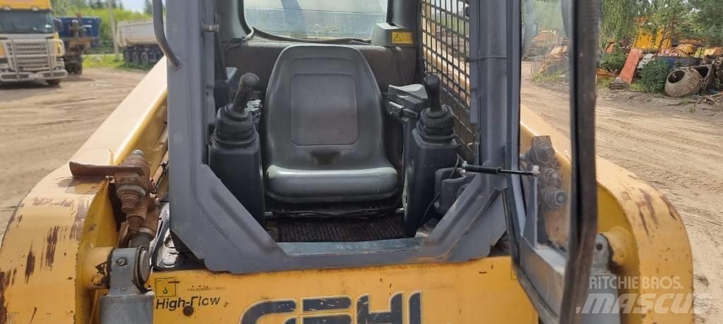 Gehl R 260 滑移装载机