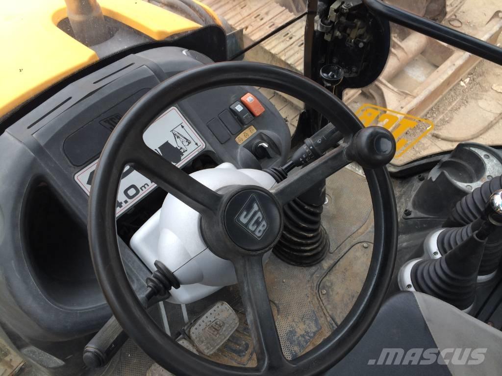 JCB 3CX 反铲装载机