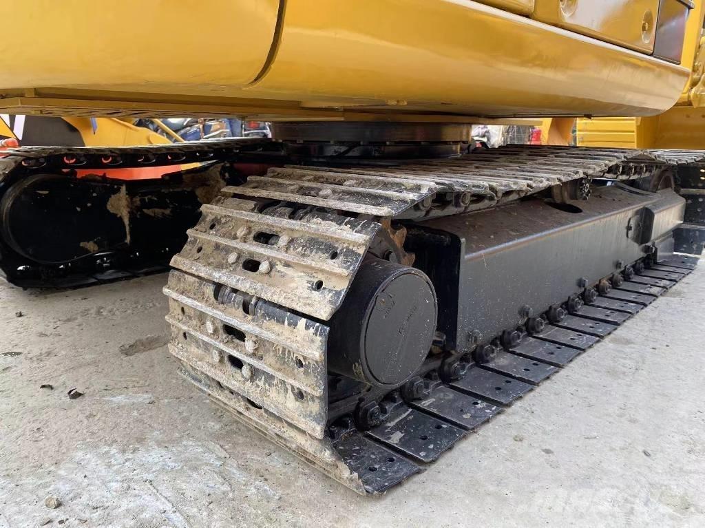 CAT 305.5 E 小型挖掘机