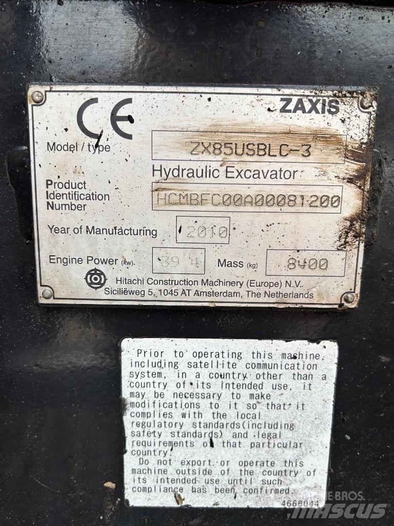 Hitachi Zaxis 85 USB 中型挖掘机