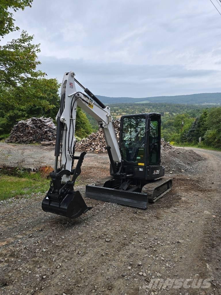 Bobcat E 35 小型挖掘机