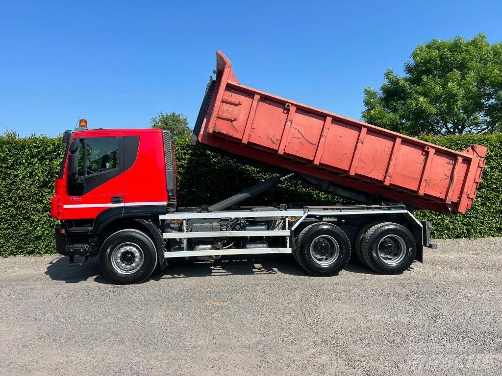Iveco Trakker 380 牵引车