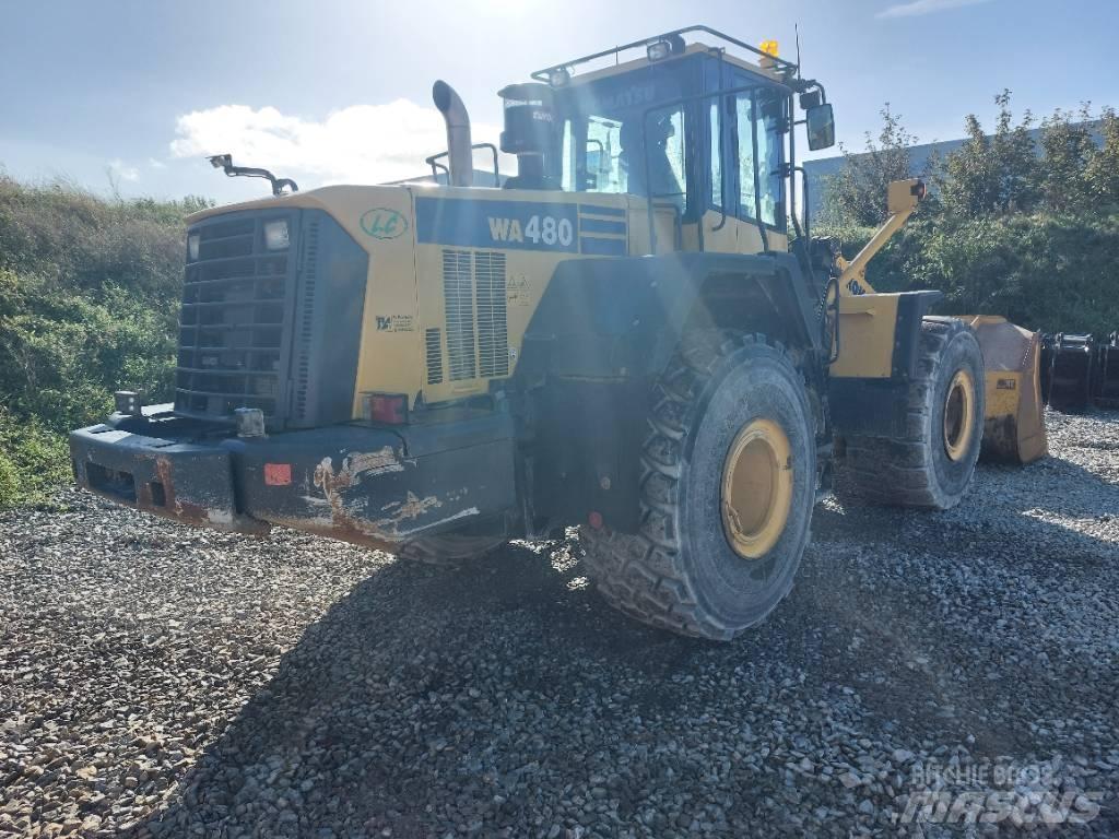 Komatsu WA480-6 轮式装载机