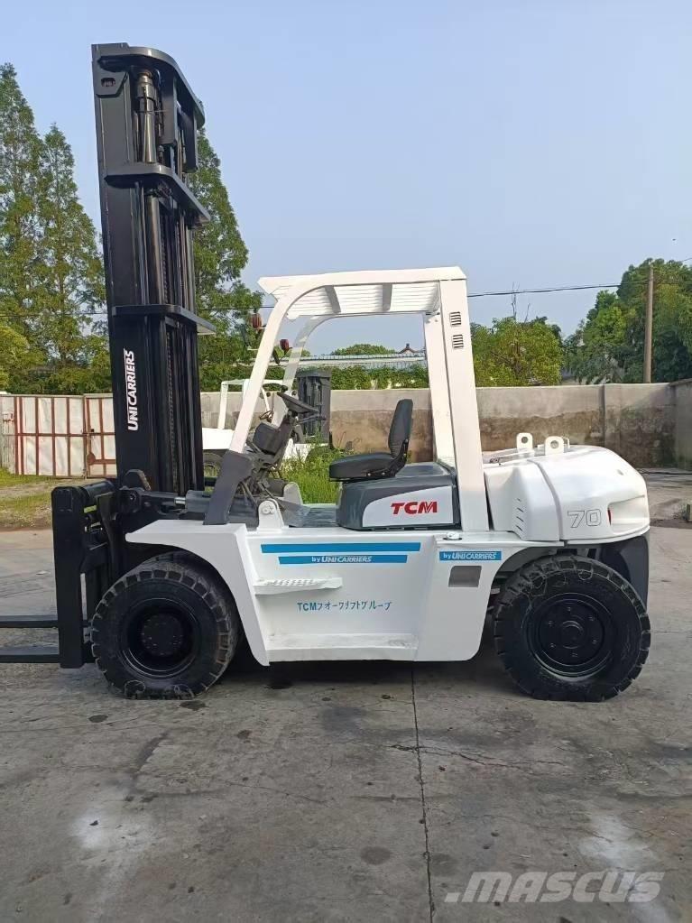 TCM FD 70 Z8 厢式货车