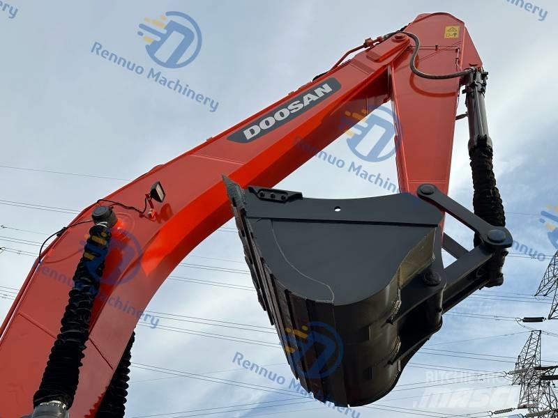 Doosan DX 300LC-9C 履带挖掘机