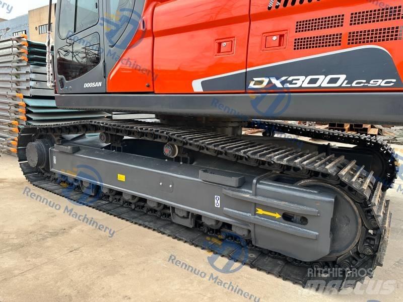 Doosan DX 300LC-9C 履带挖掘机
