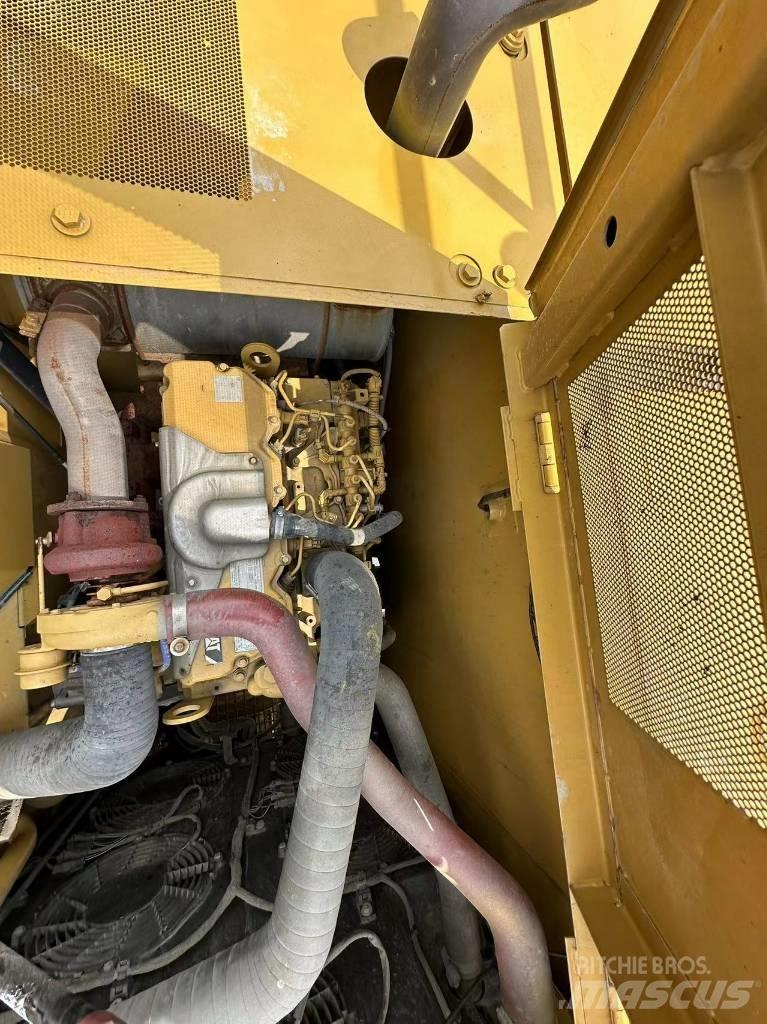 CAT 320GC 履带挖掘机