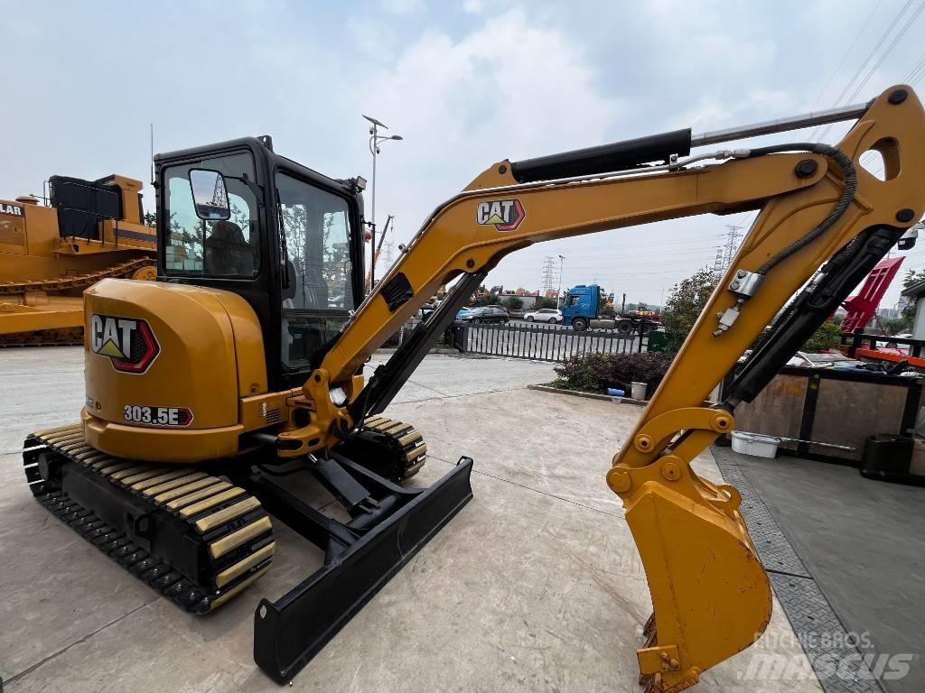 CAT 303.5 E 小型挖掘机