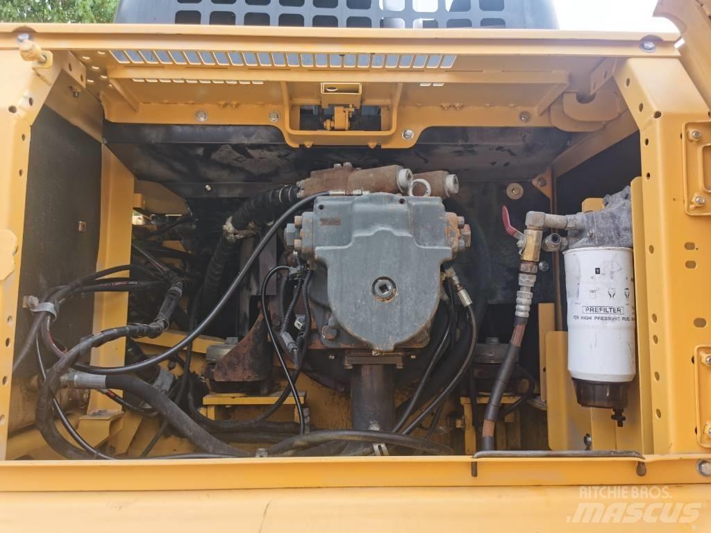 Komatsu PC 400-7 履带挖掘机