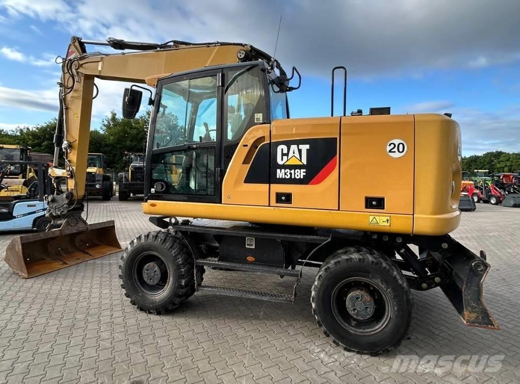 CAT M 318 F 轮式挖掘机