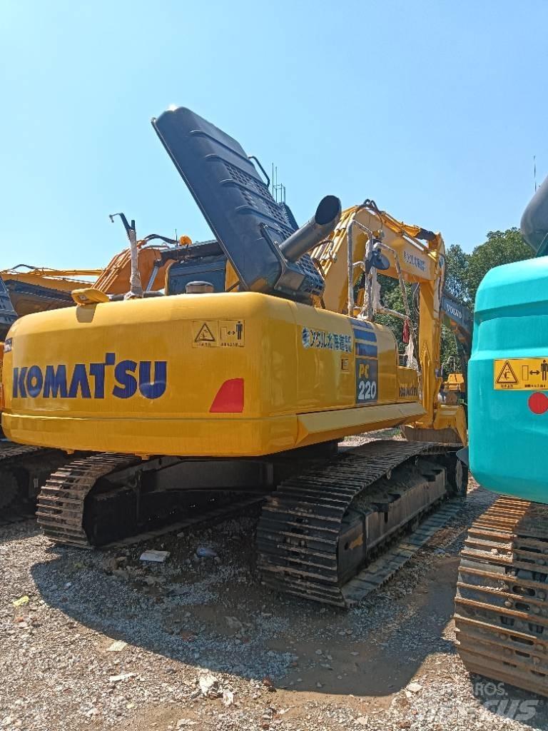 Komatsu PC 220 履带挖掘机