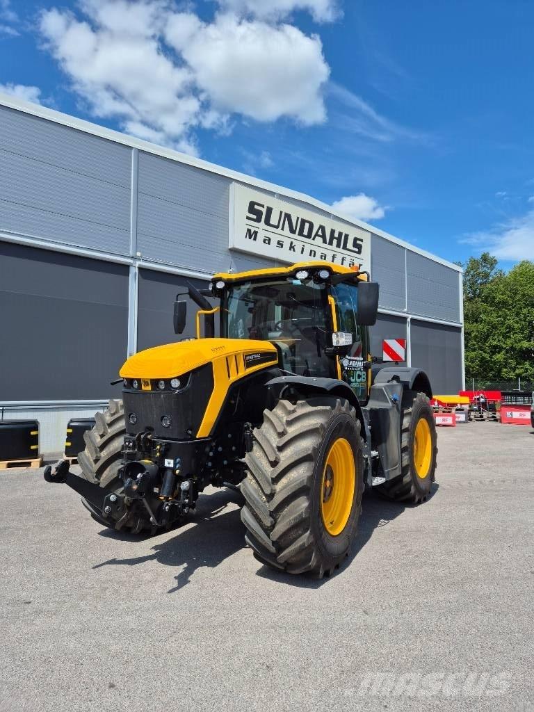 JCB Fastrac 4220 拖拉机/农用车
