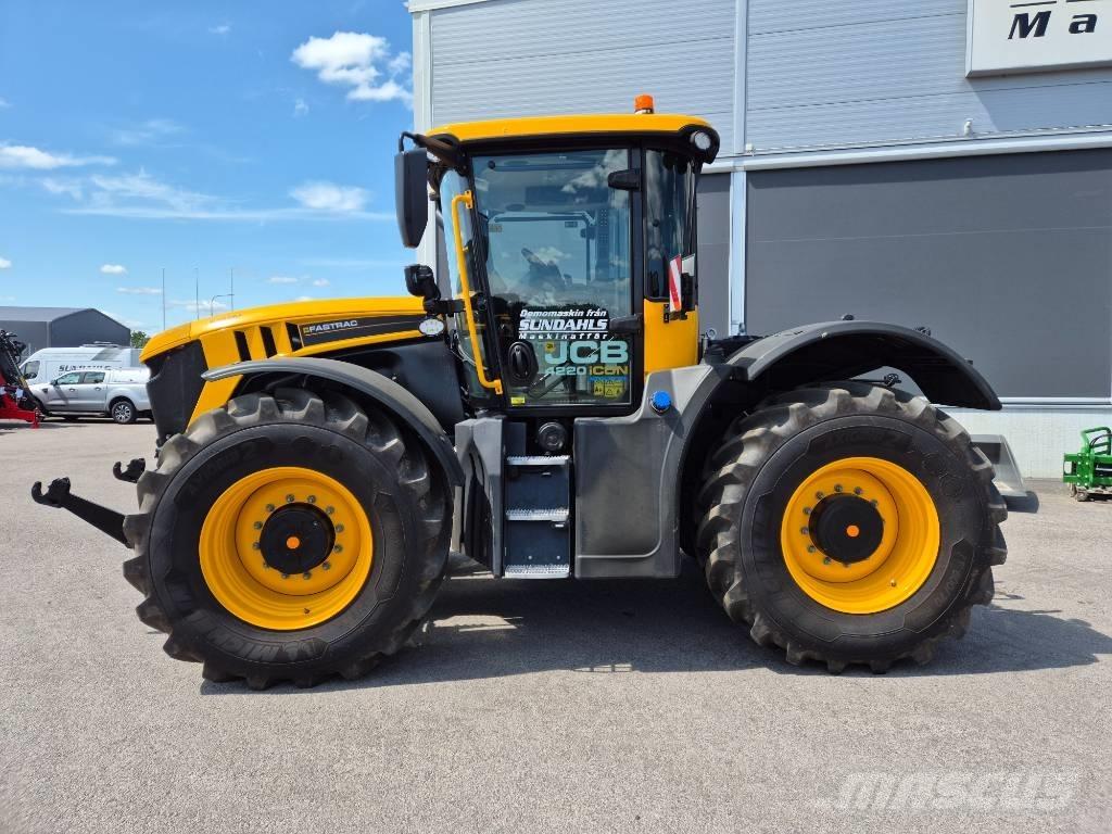 JCB Fastrac 4220 拖拉机/农用车