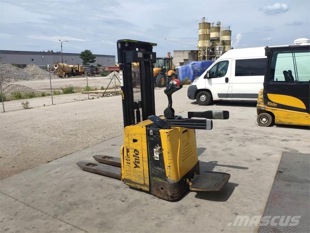 Yale MS15X IL 手推堆垛车
