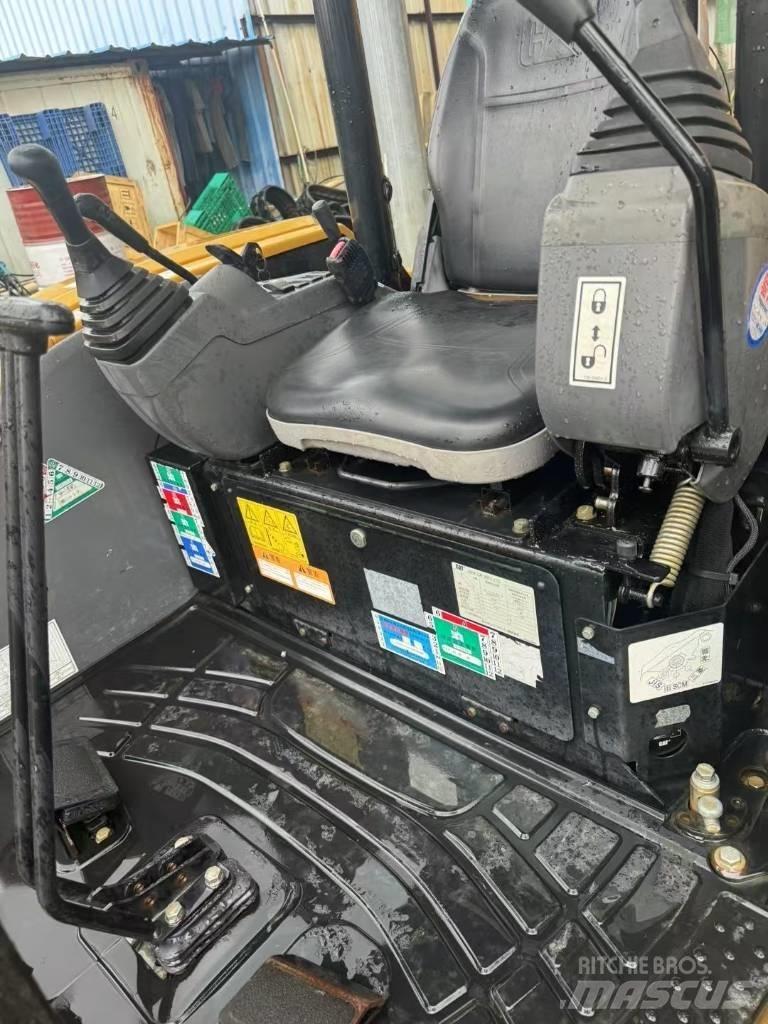 CAT 303 E CR 履带挖掘机
