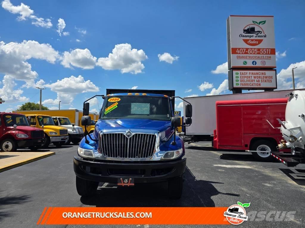 International MV607 平板栏板货车