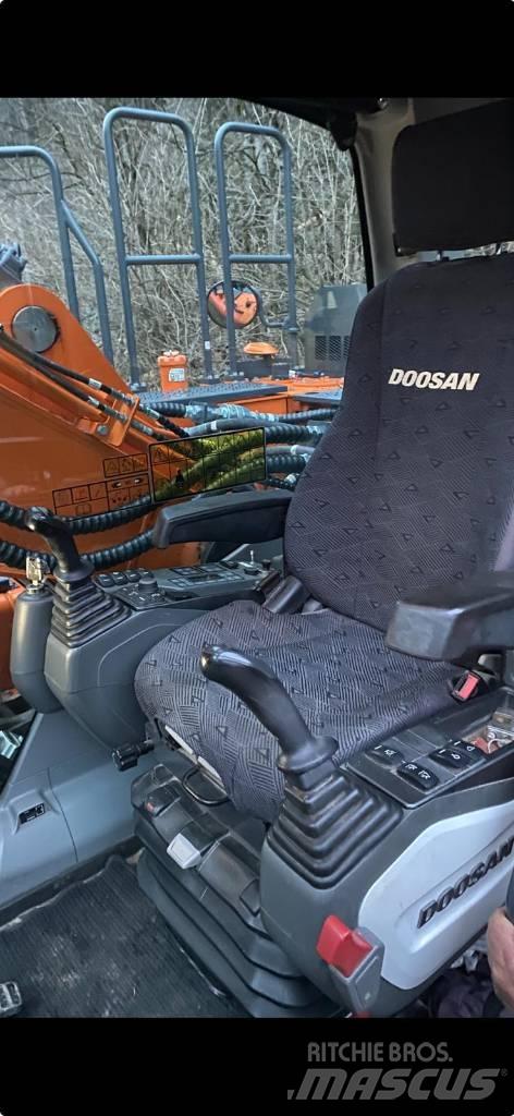 Doosan DX 235 NLC-5 履带挖掘机