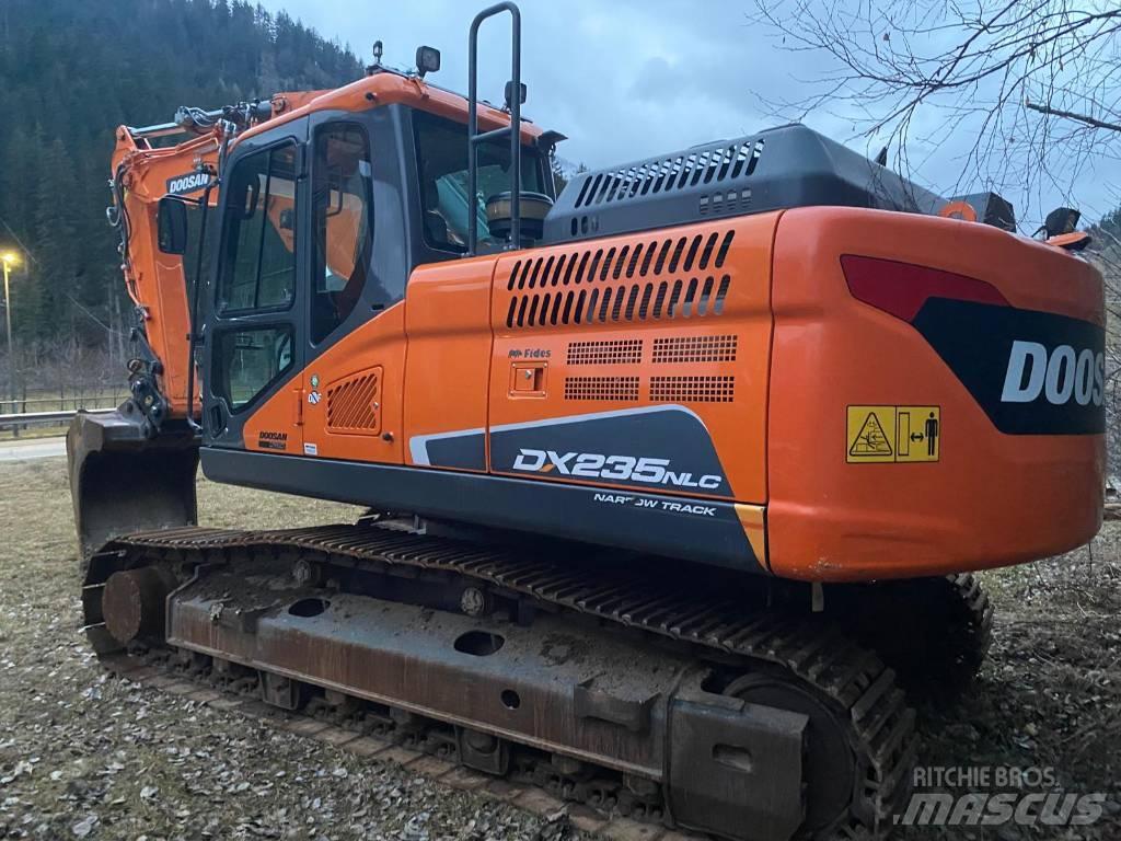 Doosan DX 235 NLC-5 履带挖掘机