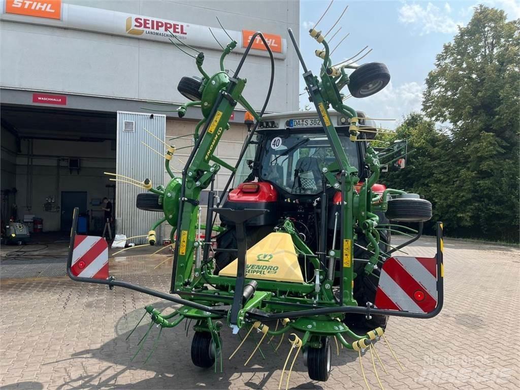 Krone VENDRO 680 犁耙和摊草机
