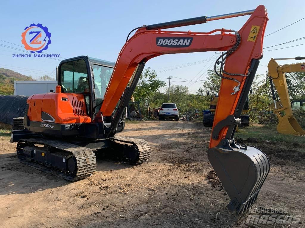 Doosan DX 60 小型挖掘机